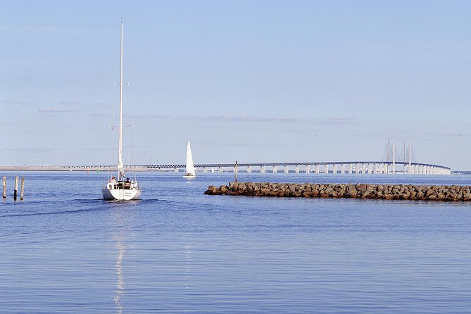 Malmö & Lund Tour, Crossing the Øresund Bridge to Sweden - Turning Torso in 5 minutes, the modern Malmö icon you see from anywhere