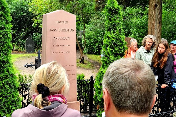 Nørrebro Walking Tour – The World’s Coolest Neighborhood - Getting oriented at Dronning Louises Bro and Blågårdsgade