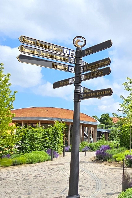 Odense: City walk - The new green Odense - City development - Meeting at Overgade 3 and the 4 km rhythm you can handle