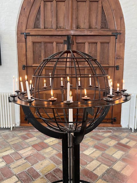 Odense: Guided tour guide in Spanish - Price and Logistics: Is $118 Worth It for This Mix?