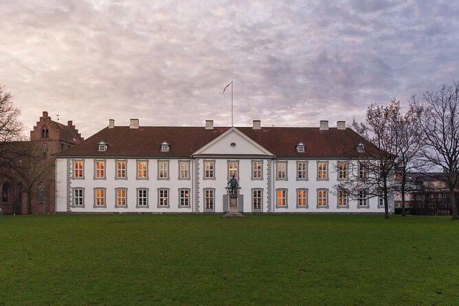 Odense Unveiled: A Timeless Private Tour - What a private guide actually adds (and what it doesn’t)