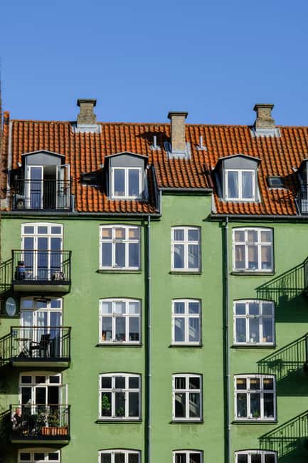 Østerbro: Evening Treats & Insights Walking Tour - Leafy Streets, Villas, and Apartment Life in Østerbro