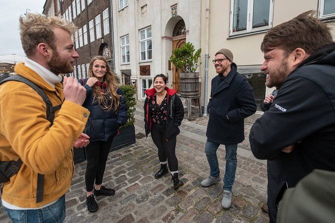 Politically Incorrect Private Hidden Gems Walking Tour - Key things that make this walk work