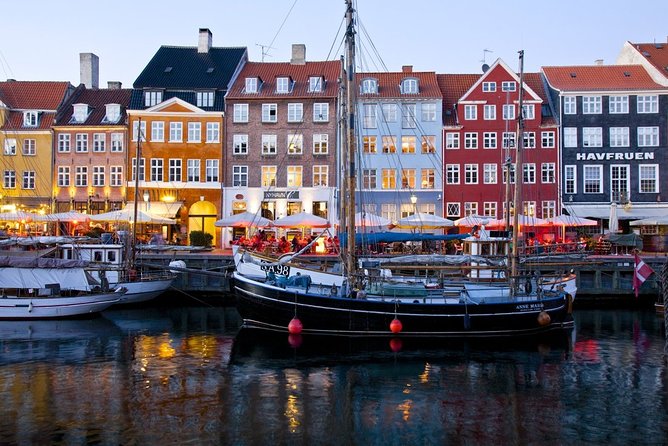 Private Copenhagen City Tour with Rosenborg Castle - Price and What You Get for $511.25 Per Person