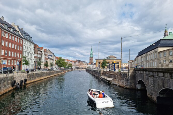 Private E-Biking Copenhagen History and Nature Adventures - Vor Frue Kirke Stop: Church of Our Lady on the Route