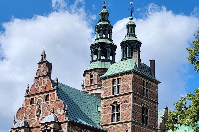 Private Sights & Gems Tour: Old Town, Nyhavn, with a Local Host - Key highlights to notice on this walk