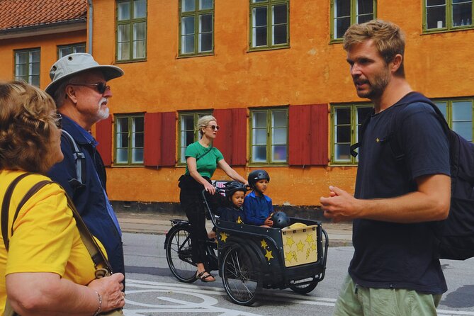 Private Sights & Gems Tour: Old Town, Nyhavn, with a Local Host - Rosenborg Castle from the outside, with King’s Garden context