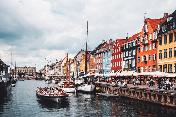 Private transfer Copenhagen airport, Port to or from the city - Communication Style That Gets You Moving: Texts and WhatsApp