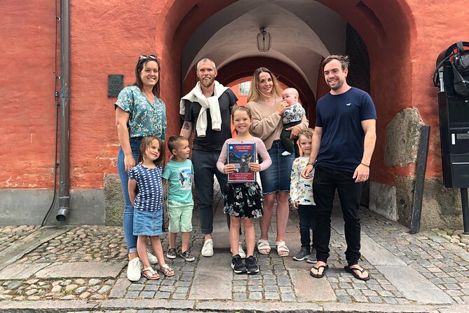 Self-guided Mystery Tour by Aarhus River - How the mystery works, and why the real-case reveal matters