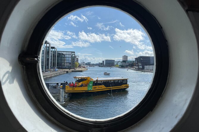 Self-guided Treasure Hunt Tour in Copenhagen - Build a Spaceship - Asiatisk Plads and Christiansborg Palace: Where the Hunt Pulls You Along