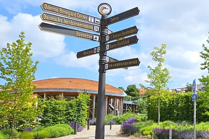 Two hour city tour through the new Odense - Walking Route Reality Check: 4 Kilometers and 15 Stops