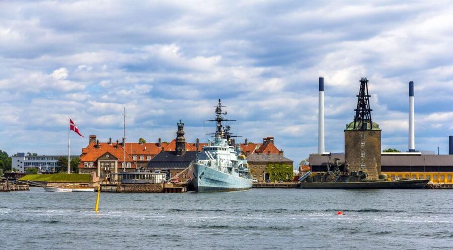 WWII Copenhagen Nyhavn and War Museum Private Walking Tour - Walking Pace, Shoes, and How the Private Format Helps You Keep Up